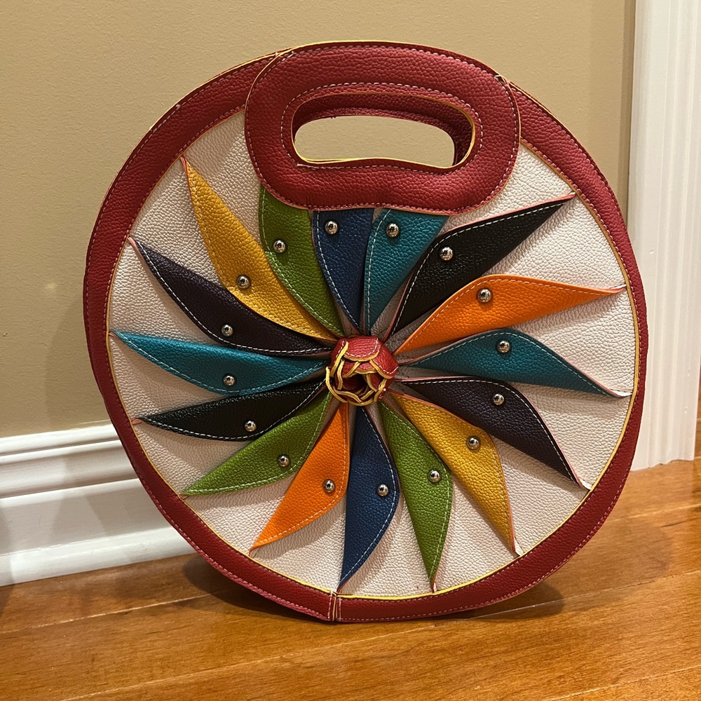 Purse Art Deco Contemporary Retro Circle Handbag from Market AmericasMart